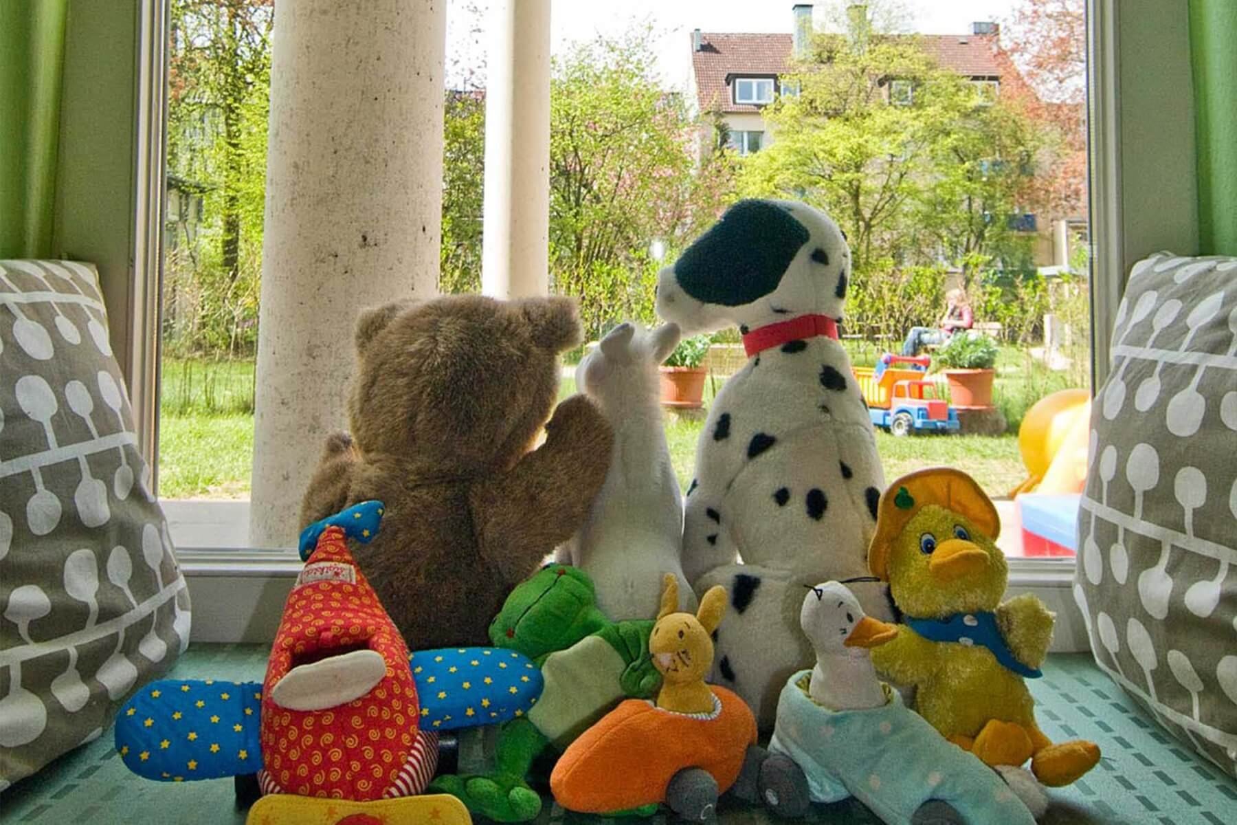 Kita Kratzbürsten, Kinder Garten, Krippe, Ganztag, Kinderbetreuung, Altona, Hamburg Mini-Kratzbürsten